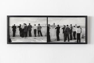 Martha Rosler  Soviet Sailors at El Morro, 1981  Silver gelatin print type LE print  20.30 cm x 60 cm   Courtesy of the artist.